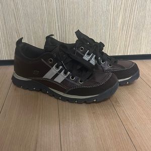 Vintage sketchers leather sneakers